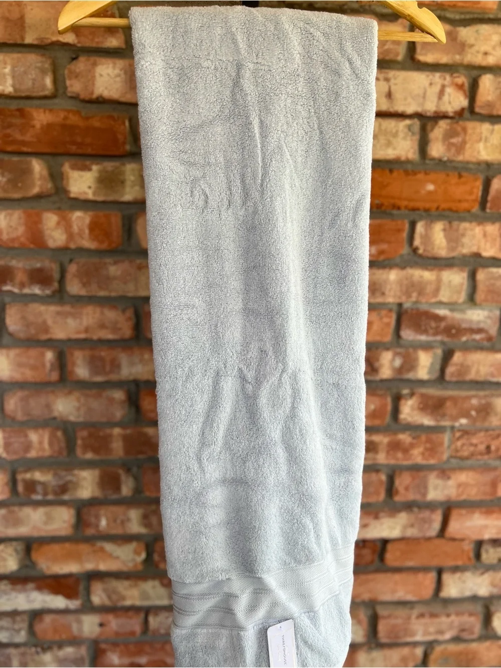 (2) Thread house Classic Plush Light Blue Bath TowelSoft & Absorbent 100% cotton